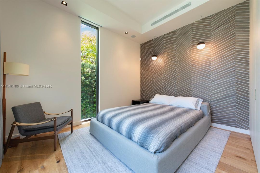 For Rent: $40,000 (3 beds, 3 baths, 2922 Square Feet)