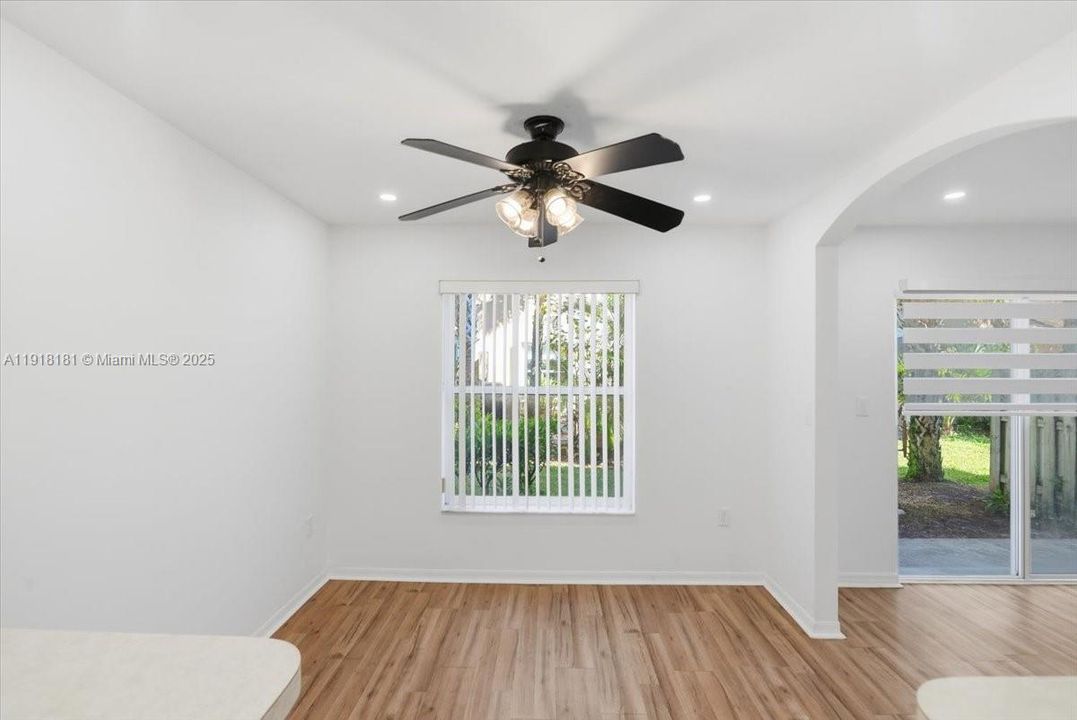 For Rent: $3,200 (3 beds, 2 baths, 1368 Square Feet)