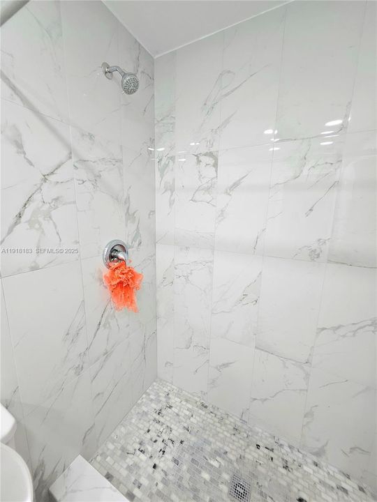 For Sale: $329,995 (3 beds, 2 baths, 1274 Square Feet)