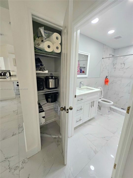 For Sale: $329,995 (3 beds, 2 baths, 1274 Square Feet)