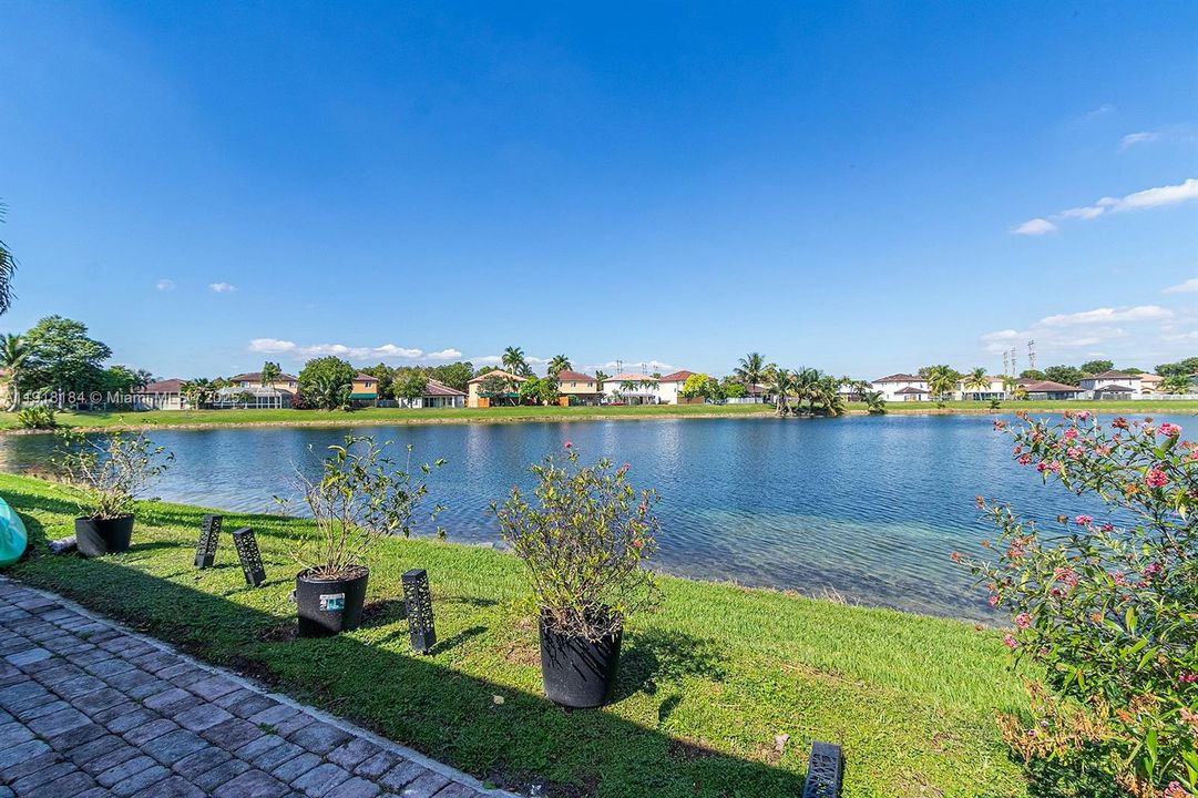 En Renta: $4,000 (3 camas, 2 baños, 1901 Pies cuadrados)