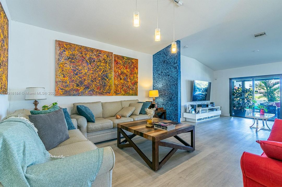 En Renta: $4,000 (3 camas, 2 baños, 1901 Pies cuadrados)