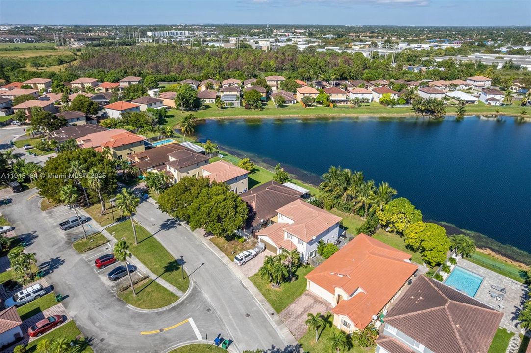 En Renta: $4,000 (3 camas, 2 baños, 1901 Pies cuadrados)