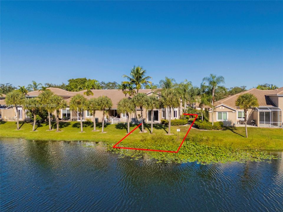 Activo con contrato: $3,795 (3 camas, 2 baños, 1687 Pies cuadrados)