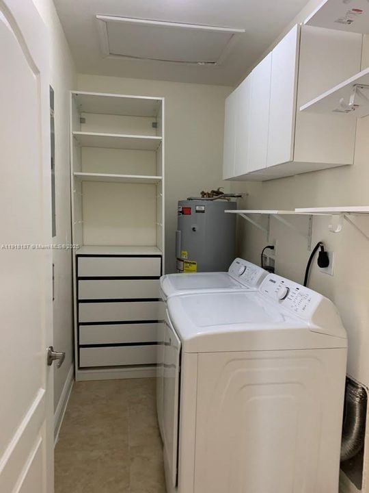 For Rent: $3,600 (4 beds, 3 baths, 2000 Square Feet)