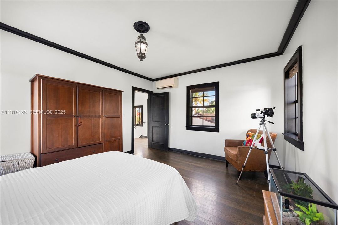 На продажу: $1,650,000 (3 спален, 2 ванн, 2209 Квадратных фут)