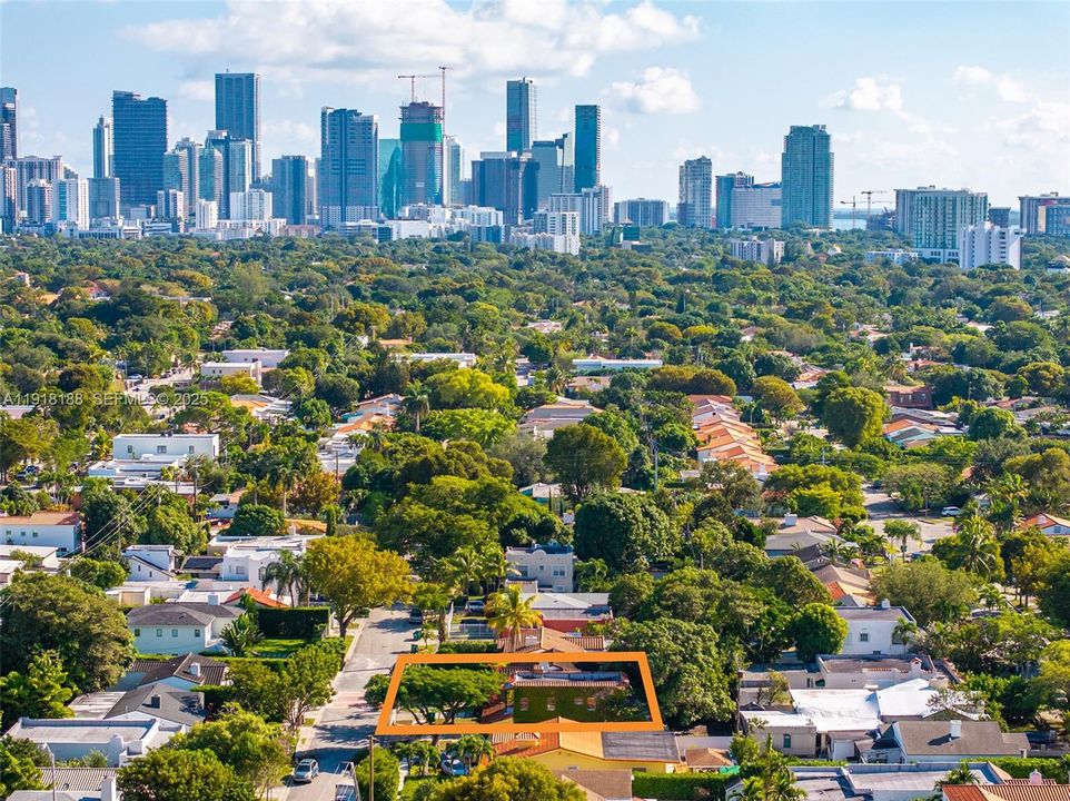 На продажу: $1,650,000 (3 спален, 2 ванн, 2209 Квадратных фут)