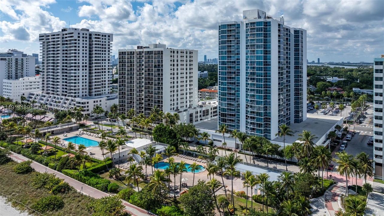 待售: $3,299,000 (3 贝兹, 2 浴室, 2244 平方英尺)