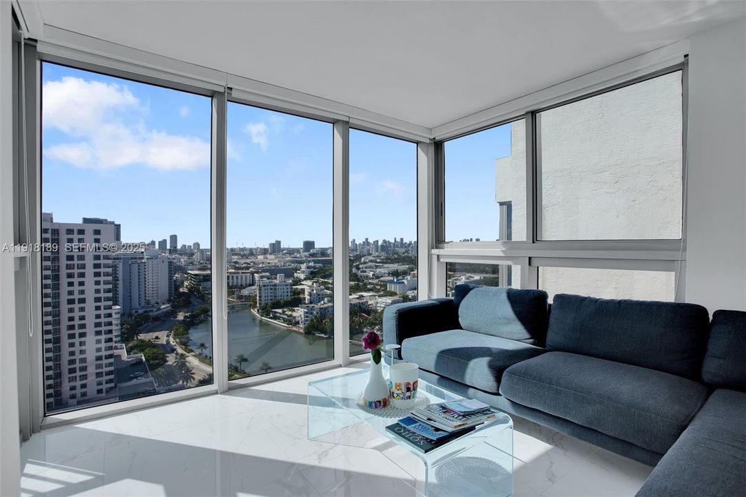 待售: $3,299,000 (3 贝兹, 2 浴室, 2244 平方英尺)