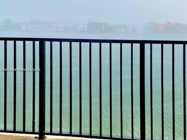 В аренду: $4,250 (3 спален, 2 ванн, 1264 Квадратных фут)