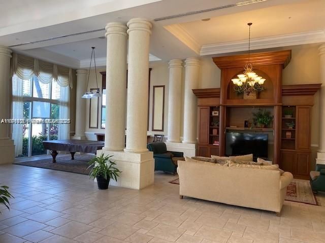 В аренду: $4,250 (3 спален, 2 ванн, 1264 Квадратных фут)