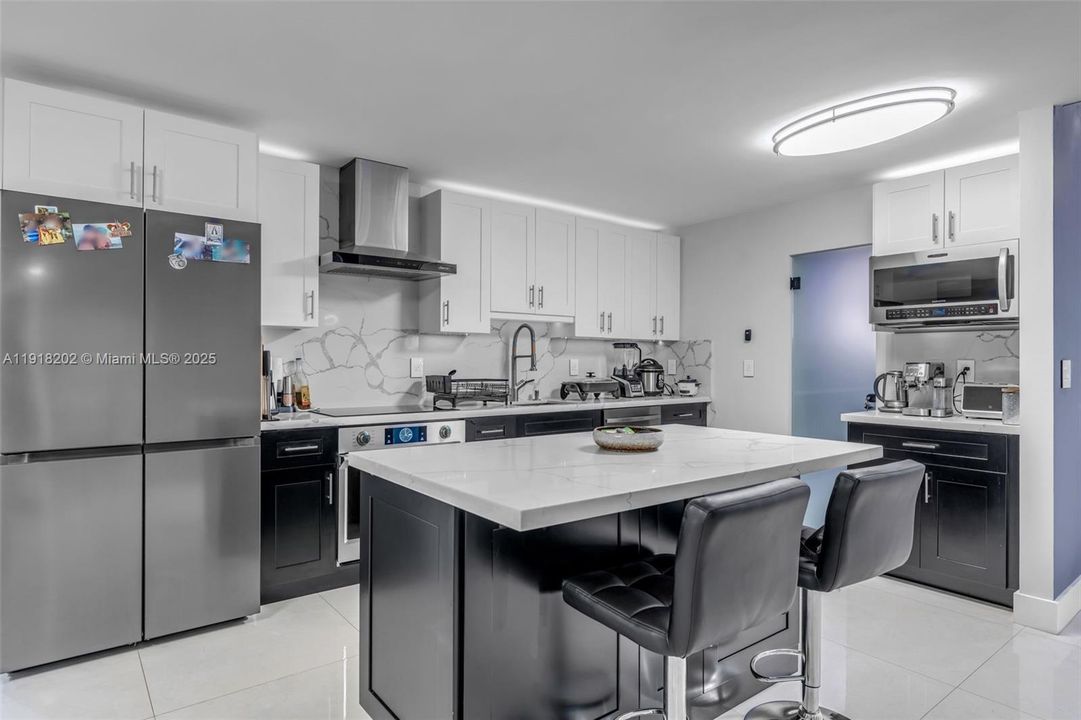 待售: $799,900 (3 贝兹, 2 浴室, 2275 平方英尺)