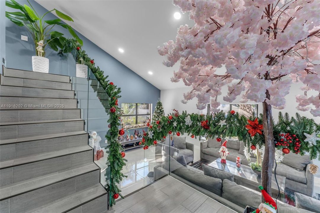 待售: $799,900 (3 贝兹, 2 浴室, 2275 平方英尺)