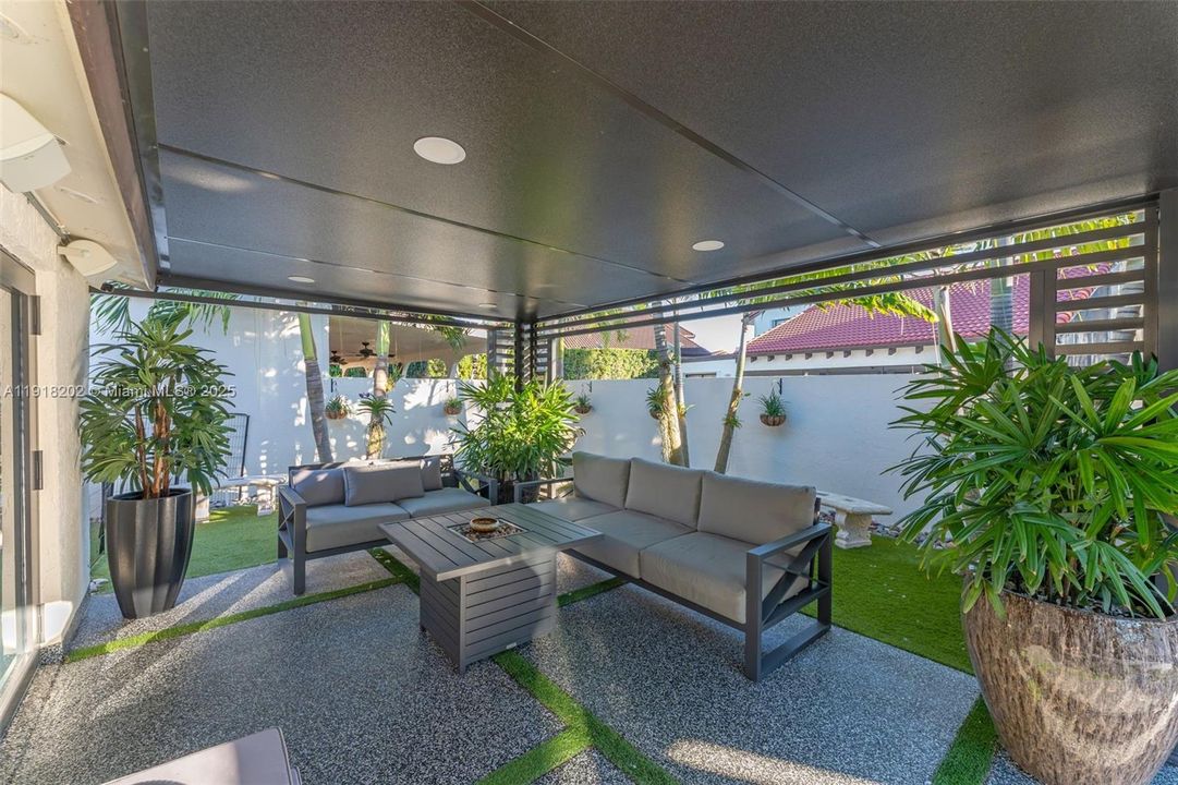 待售: $799,900 (3 贝兹, 2 浴室, 2275 平方英尺)