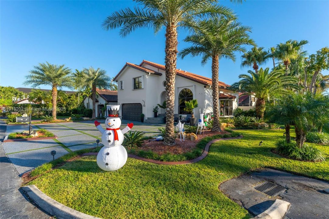 待售: $799,900 (3 贝兹, 2 浴室, 2275 平方英尺)