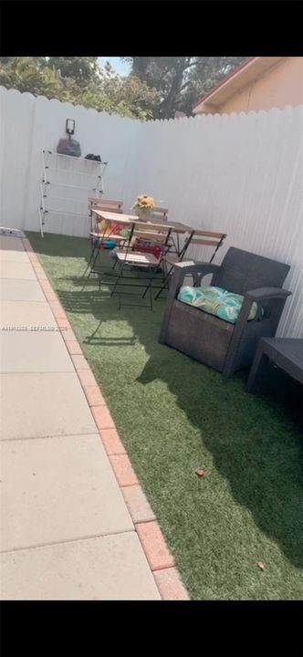 En Renta: $1,450 (1 camas, 1 baños, 2236 Pies cuadrados)