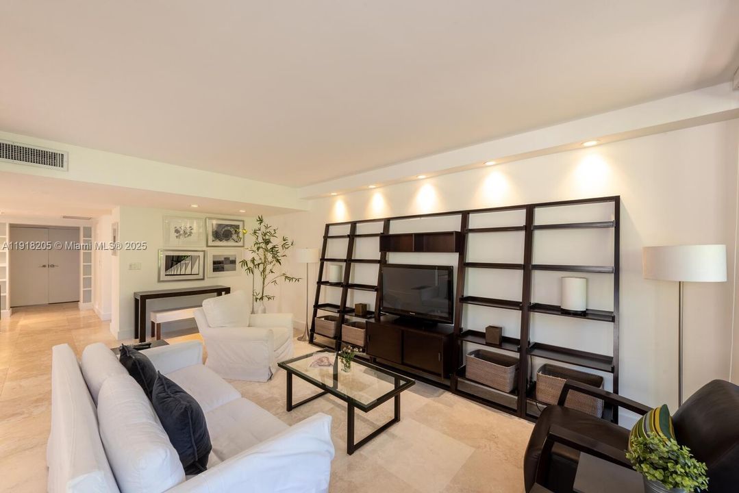 For Rent: $7,500 (2 beds, 2 baths, 1790 Square Feet)