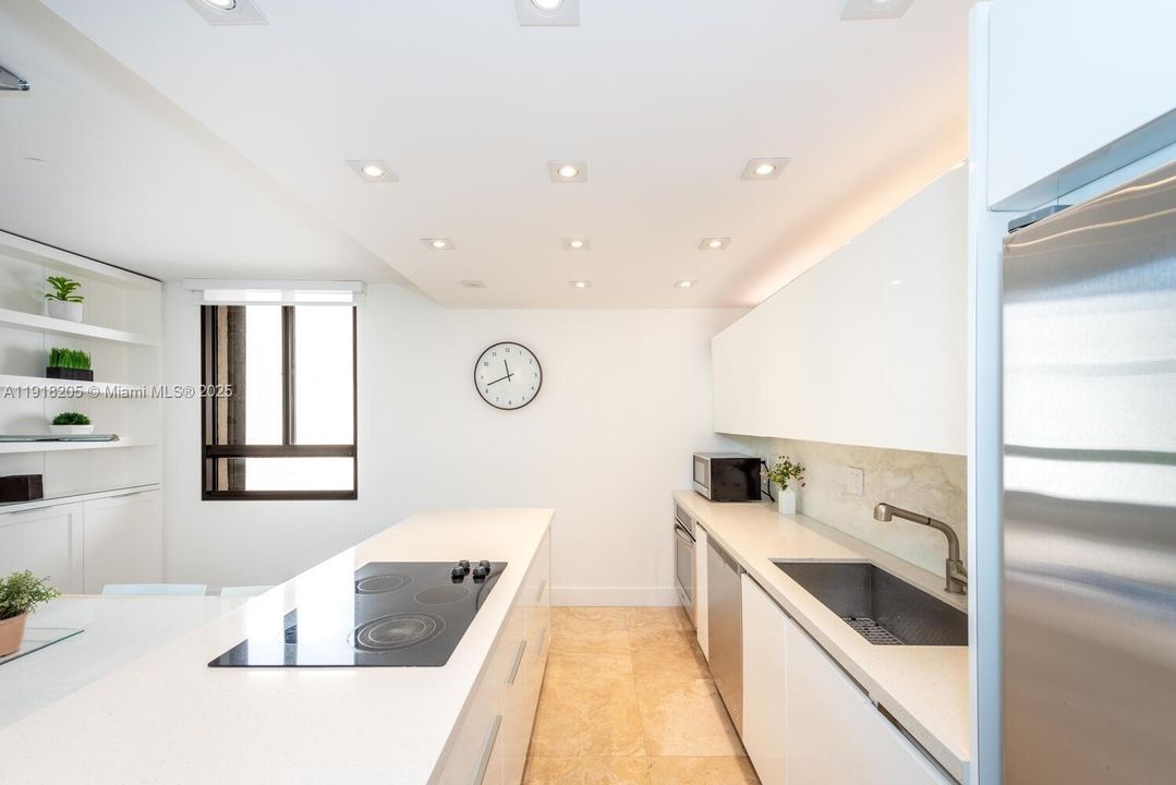 For Rent: $7,500 (2 beds, 2 baths, 1790 Square Feet)