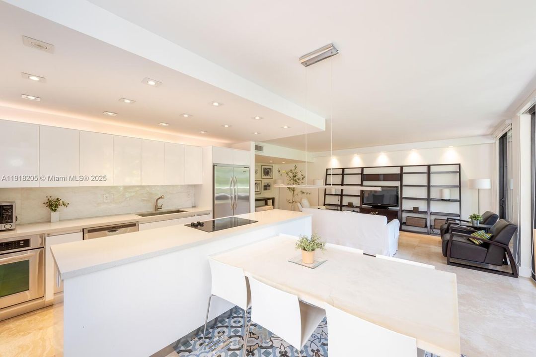 For Rent: $7,500 (2 beds, 2 baths, 1790 Square Feet)