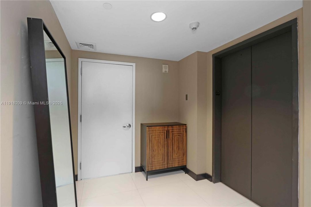 Private Foyer Entrance