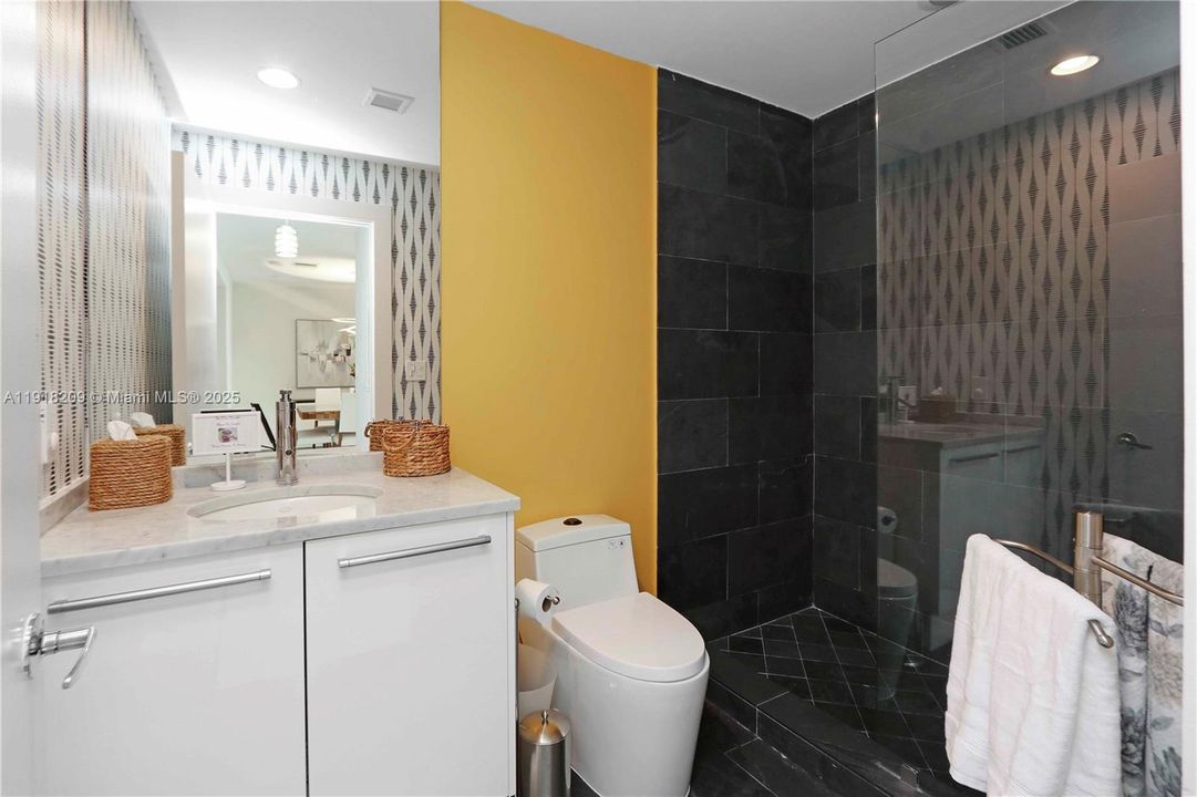 For Rent: $7,000 (2 beds, 3 baths, 1450 Square Feet)