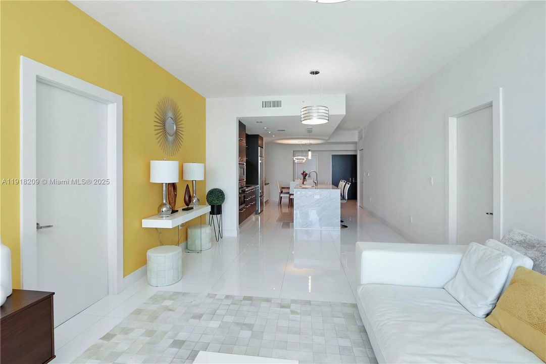 For Rent: $7,000 (2 beds, 3 baths, 1450 Square Feet)