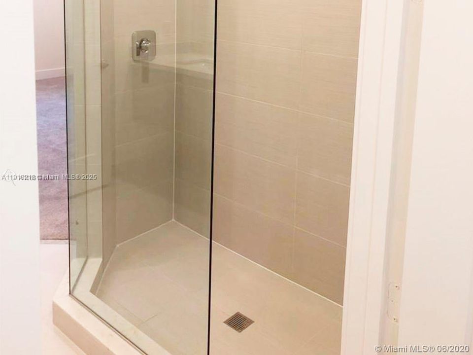 For Rent: $3,300 (3 beds, 2 baths, 1322 Square Feet)