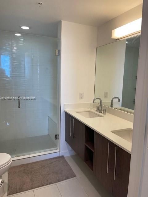 For Rent: $3,200 (2 beds, 2 baths, 1076 Square Feet)