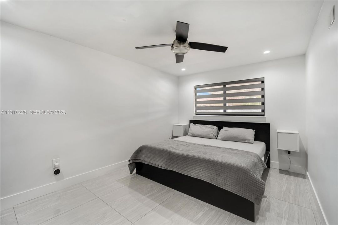 For Rent: $3,200 (3 beds, 2 baths, 1144 Square Feet)