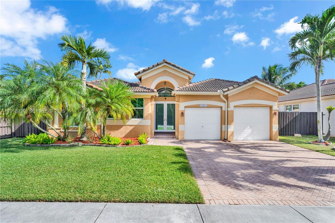 待售: $659,000 (4 贝兹, 2 浴室, 1888 平方英尺)