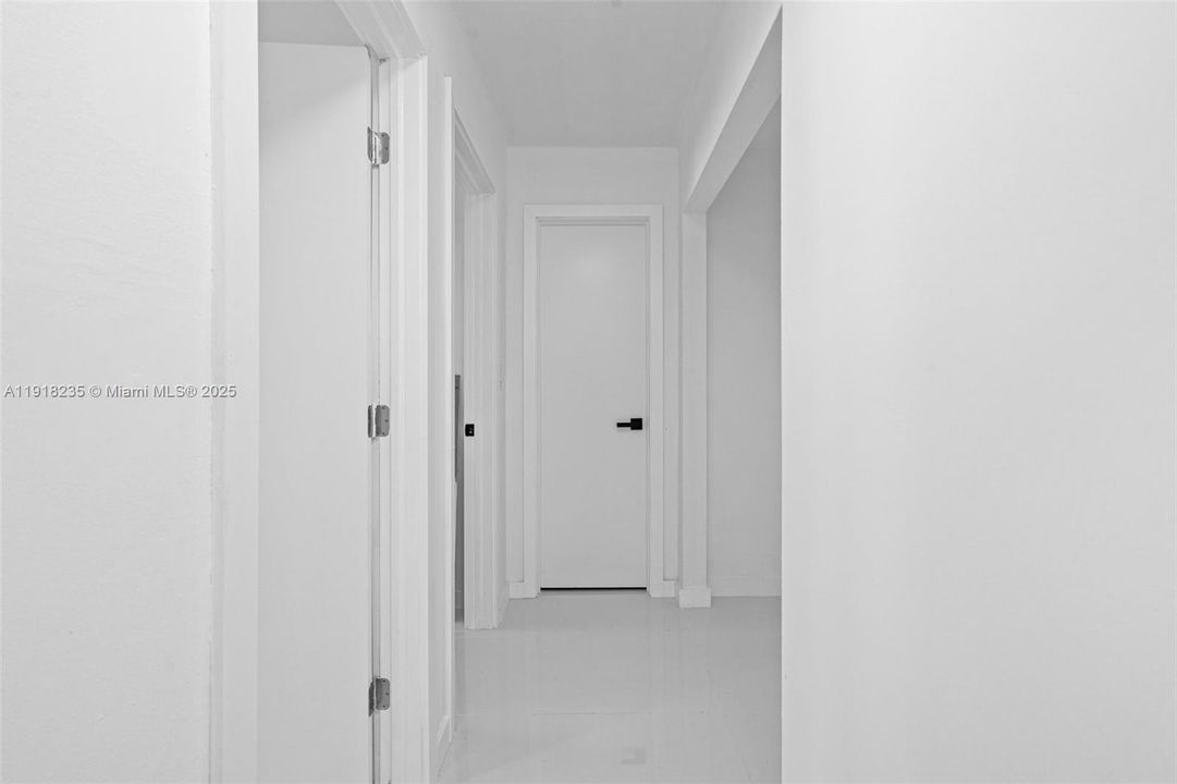 待售: $369,000 (3 贝兹, 1 浴室, 1152 平方英尺)