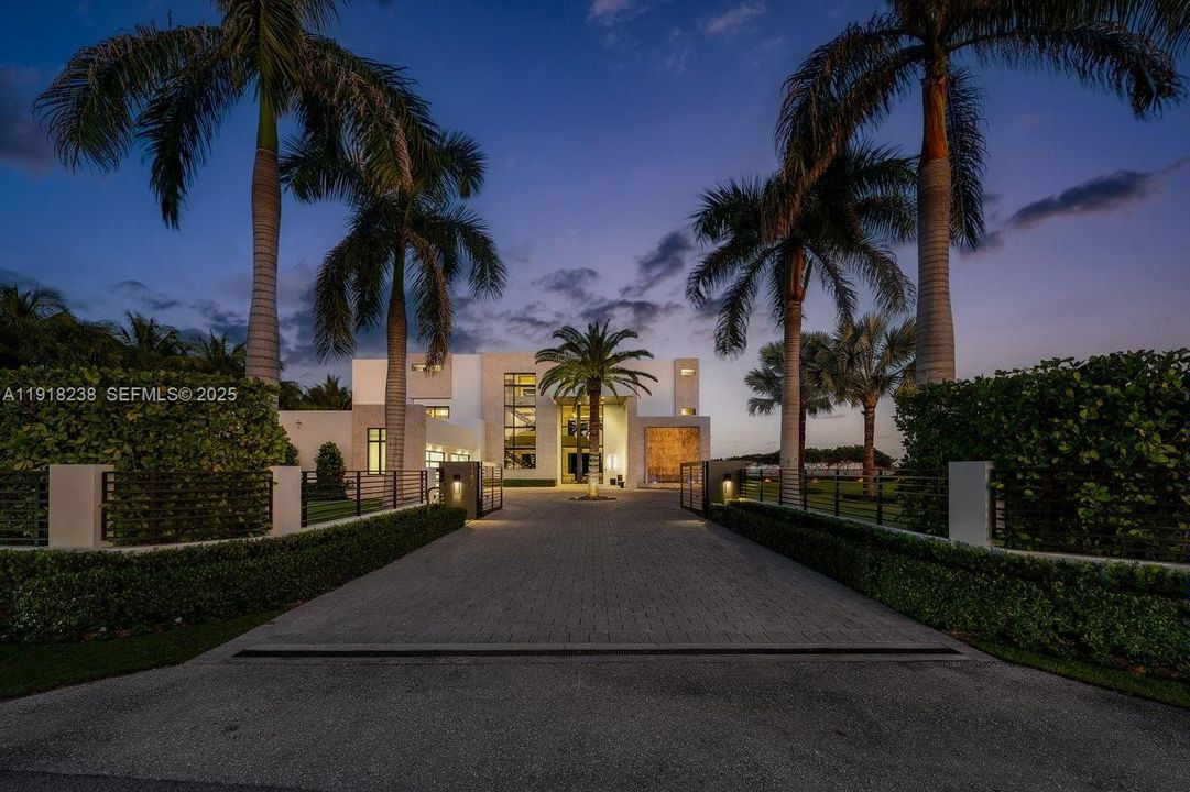 En Venta: $59,950,000 (7 camas, 8 baños, 10101 Pies cuadrados)