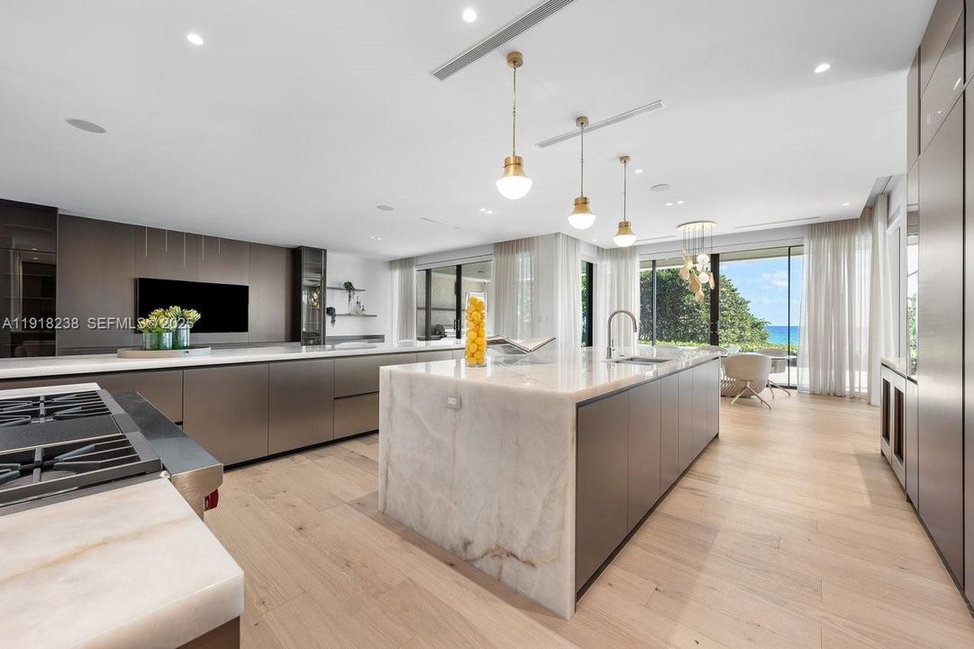 En Venta: $59,950,000 (7 camas, 8 baños, 10101 Pies cuadrados)