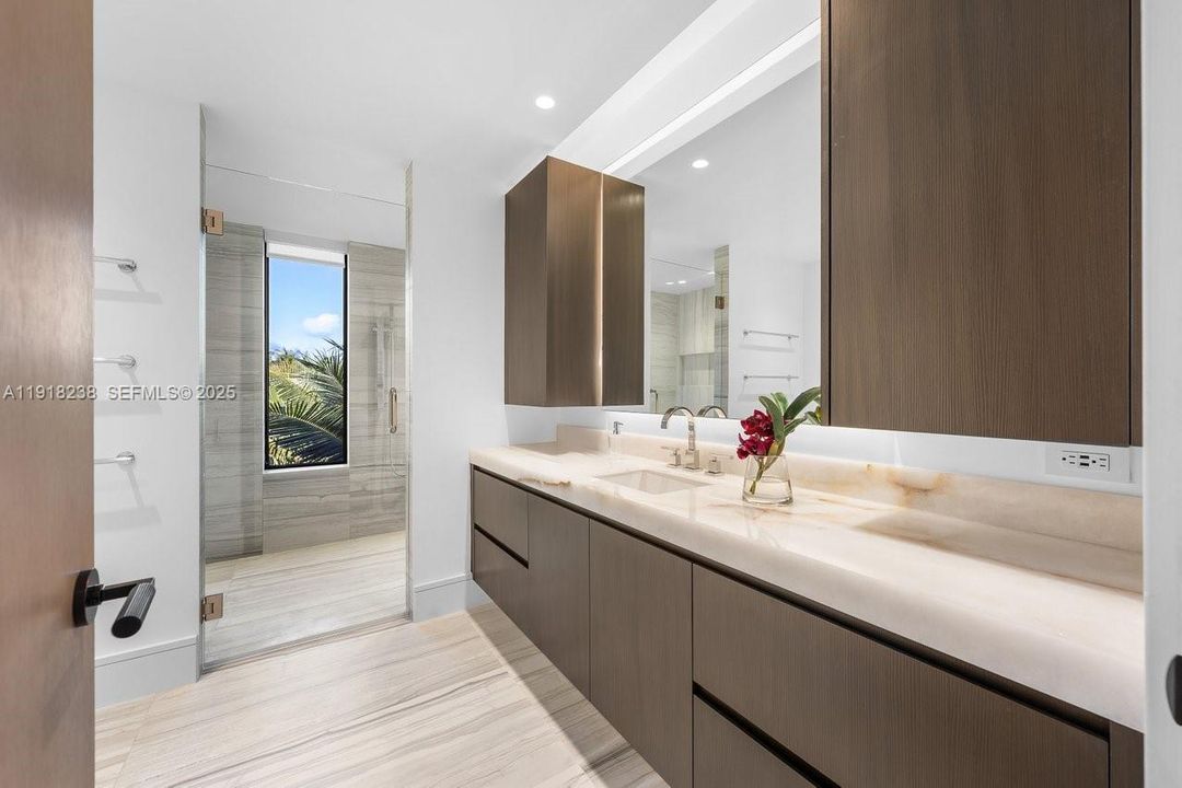 En Venta: $59,950,000 (7 camas, 8 baños, 10101 Pies cuadrados)