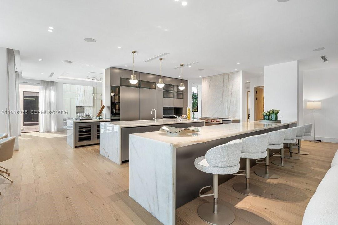 En Venta: $59,950,000 (7 camas, 8 baños, 10101 Pies cuadrados)