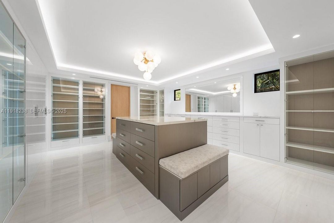 En Venta: $59,950,000 (7 camas, 8 baños, 10101 Pies cuadrados)