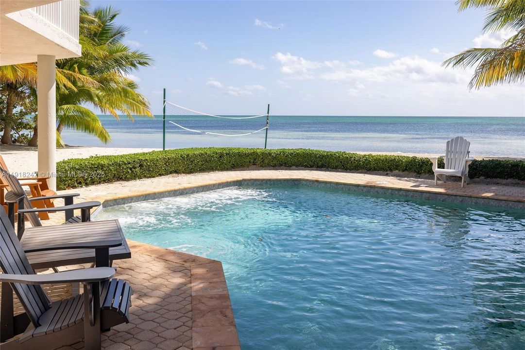 For Sale: $4,299,999 (4 beds, 4 baths, 1532 Square Feet)