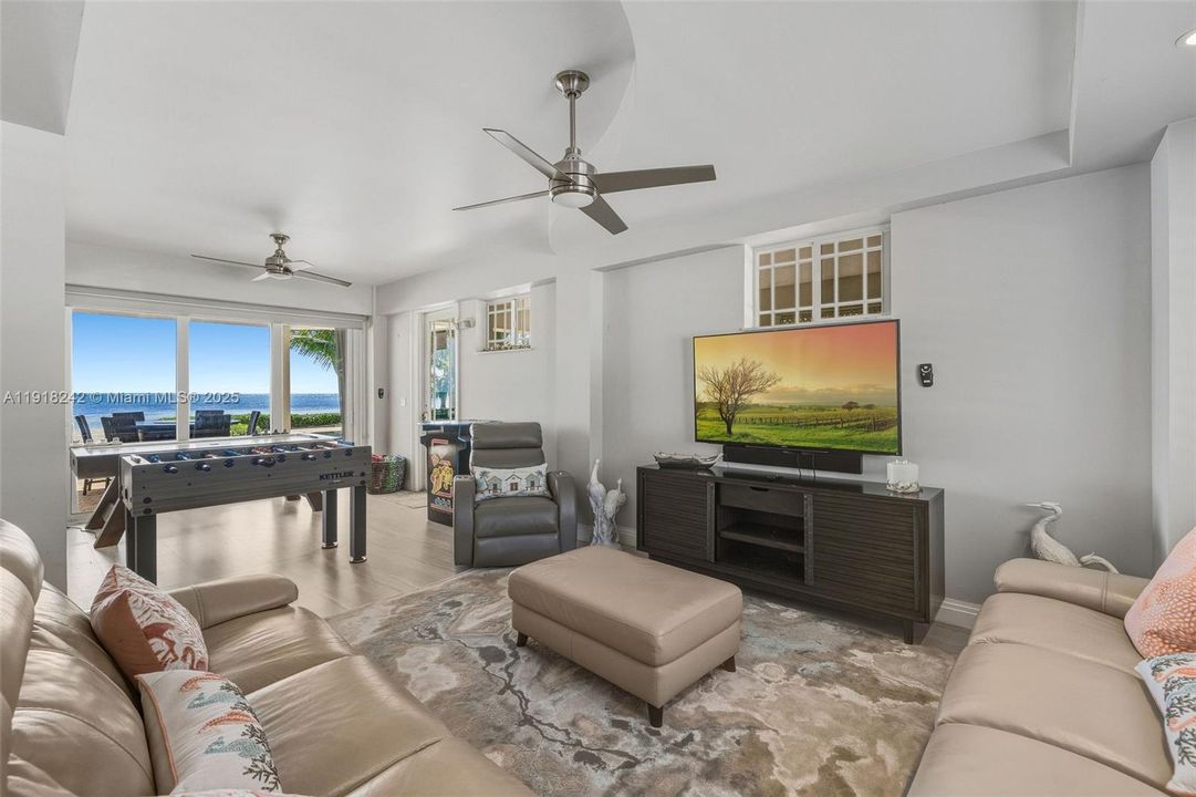 For Sale: $4,299,999 (4 beds, 4 baths, 1532 Square Feet)