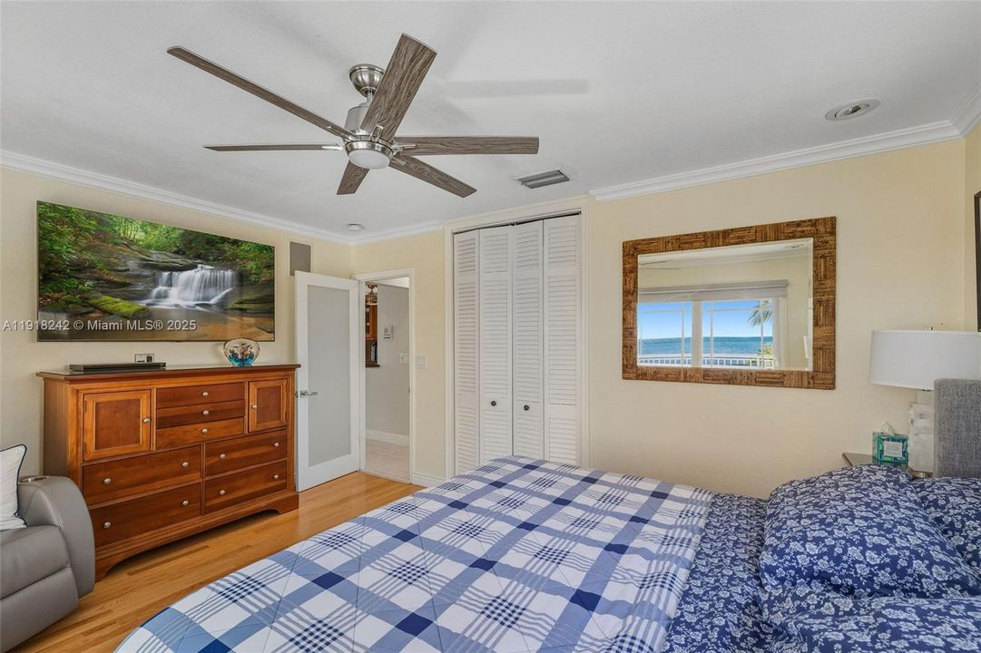 For Sale: $4,299,999 (4 beds, 4 baths, 1532 Square Feet)