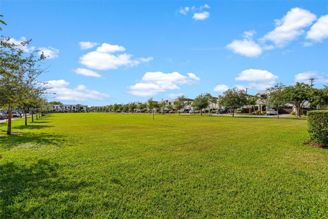 待售: $528,000 (3 贝兹, 2 浴室, 1378 平方英尺)