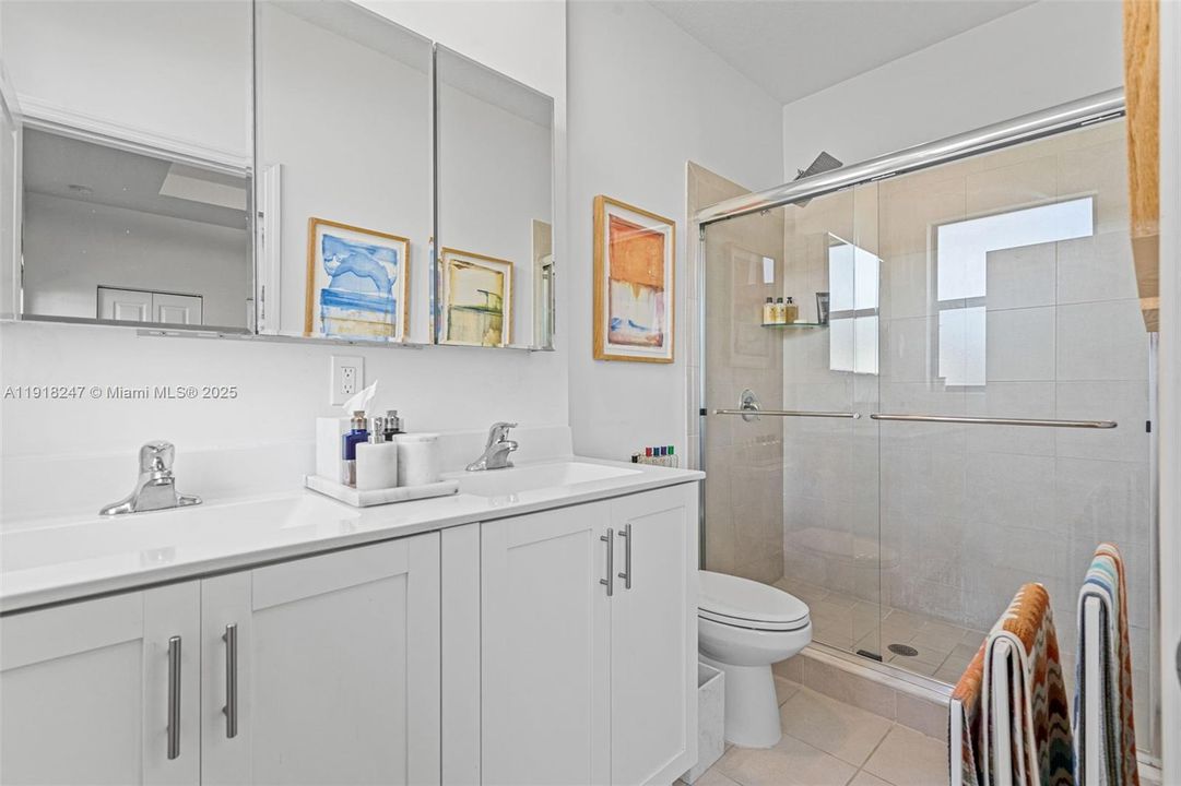 待售: $528,000 (3 贝兹, 2 浴室, 1378 平方英尺)