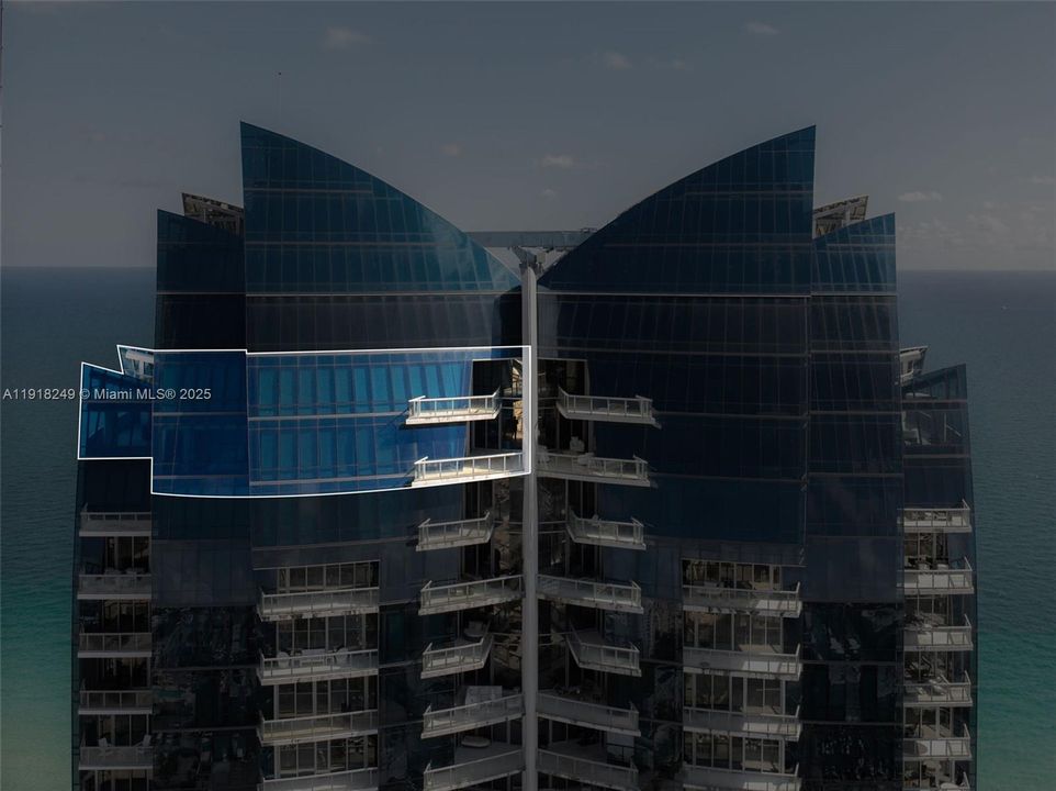 For Sale: $9,990,000 (6 beds, 7 baths, 8332 Square Feet)