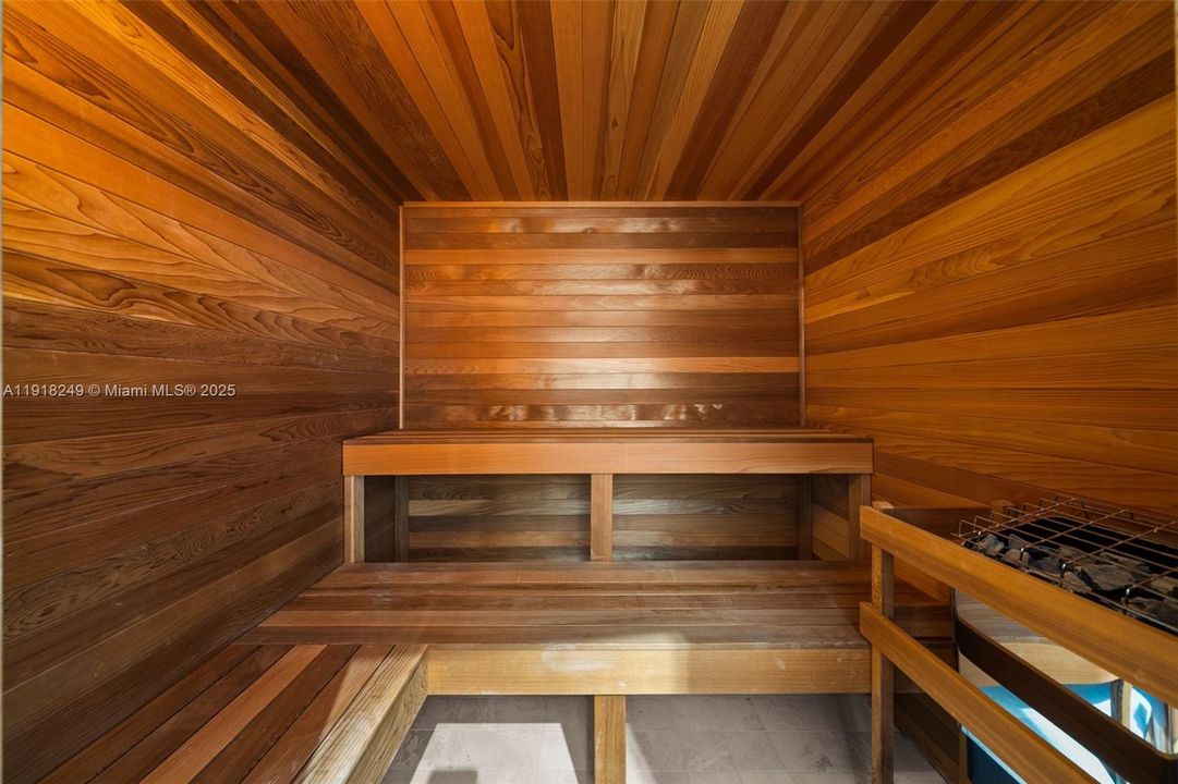 For Sale: $9,990,000 (6 beds, 7 baths, 8332 Square Feet)