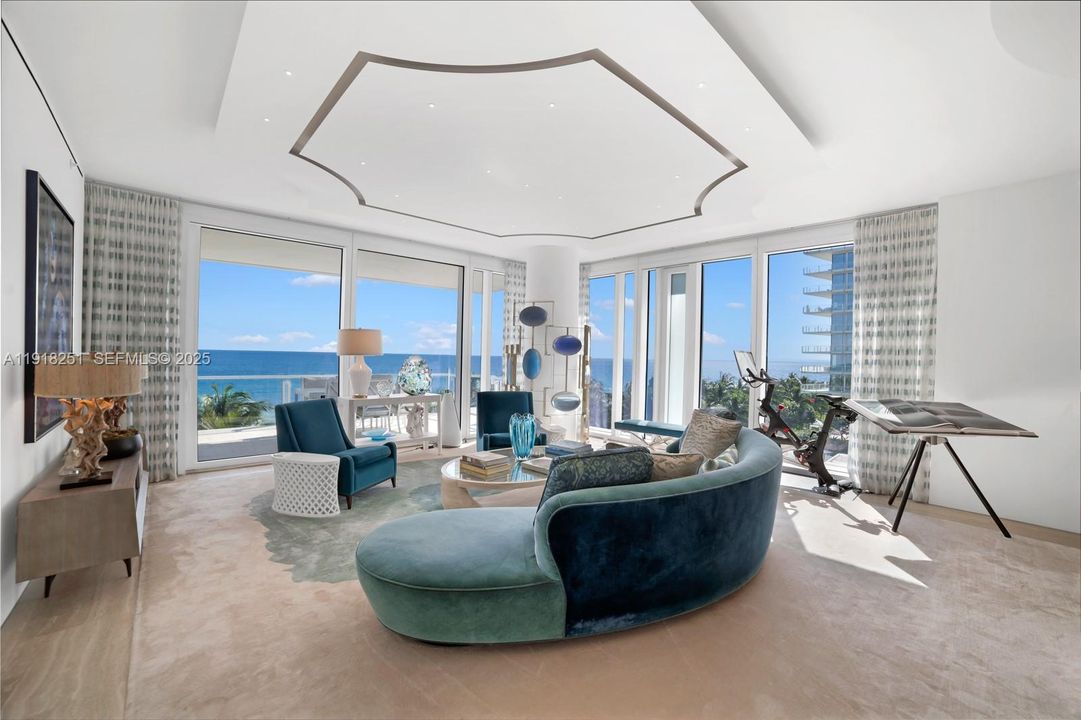 待售: $16,450,000 (3 贝兹, 4 浴室, 3025 平方英尺)