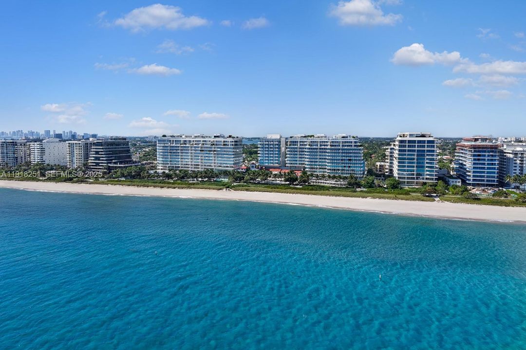 待售: $16,450,000 (3 贝兹, 4 浴室, 3025 平方英尺)