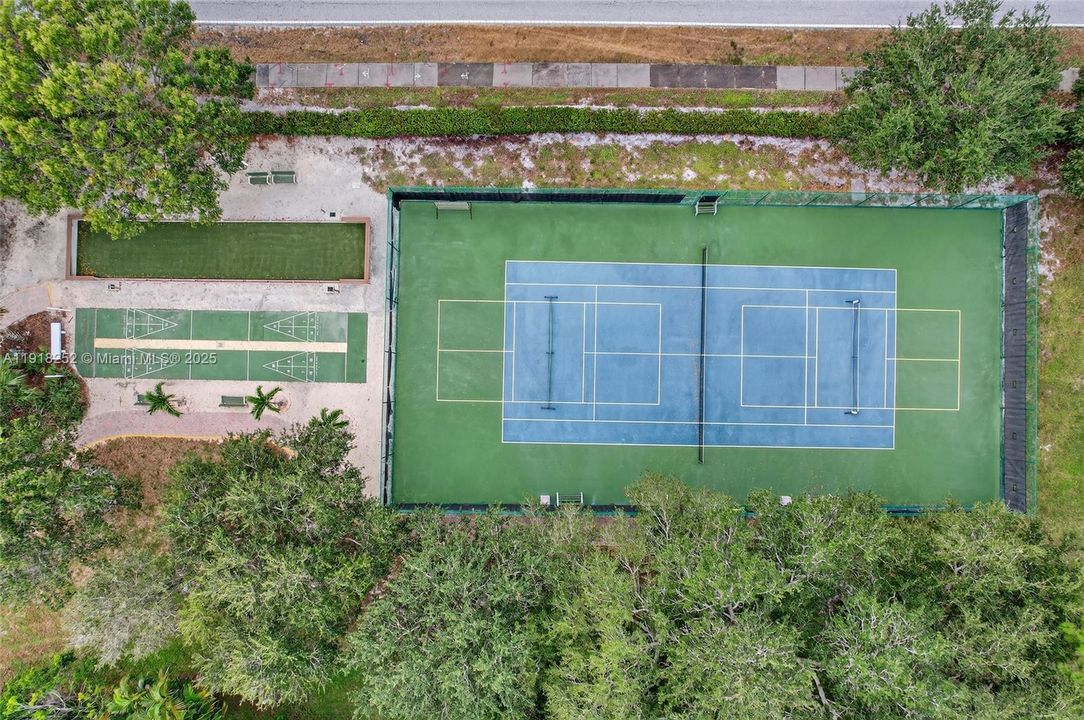 Pickleball and Tennis