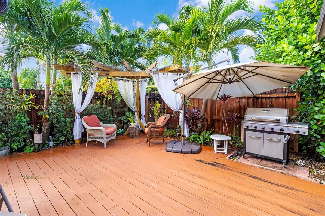 En Venta: $440,000 (2 camas, 2 baños, 1196 Pies cuadrados)