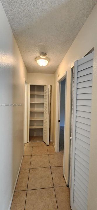 For Rent: $1,550 (1 beds, 1 baths, 700 Square Feet)