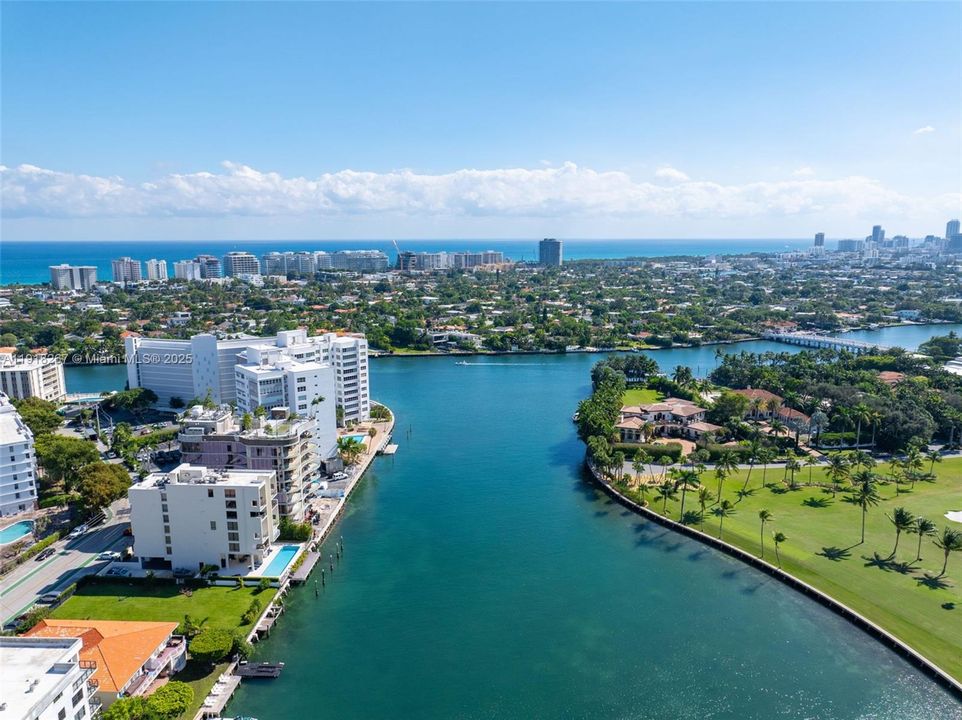 合同活跃: $6,200 (2 贝兹, 2 浴室, 1820 平方英尺)