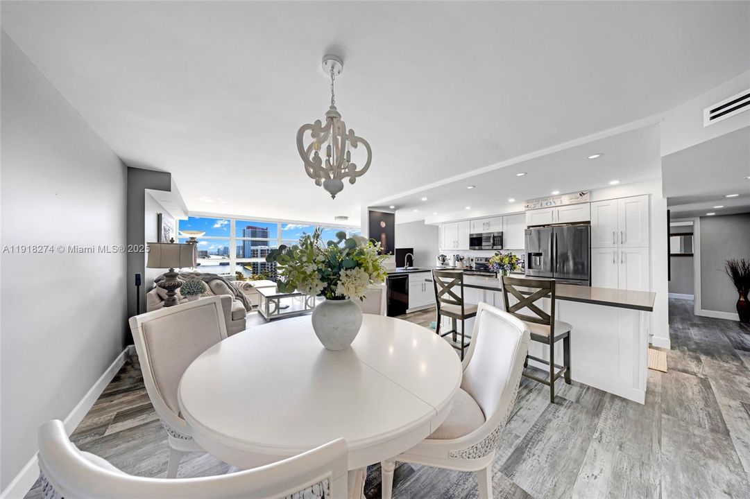 Active With Contract: $474,900 (2 beds, 2 baths, 1455 Square Feet)